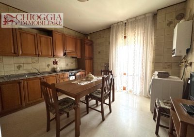 RIF.65 – SOTTOMARINA, APPARTAMENTO CON TRE CAMERE