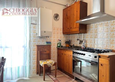 RIF.76 - CHIOGGIA, SALONI - APPARTAMENTO CON GARAGE