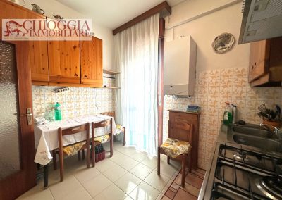 RIF.76 - CHIOGGIA, SALONI - APPARTAMENTO CON GARAGE