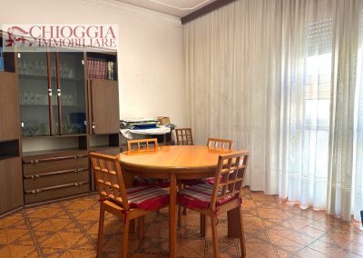 RIF.76 - CHIOGGIA, SALONI - APPARTAMENTO CON GARAGE