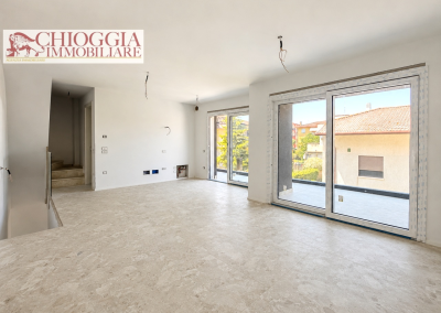 RIF.62B - PRONTA CONSEGNA, VILLA CON GIARDINO.
