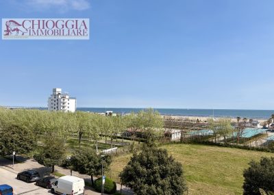 RIF.141 - SOTTOMARINA, 100 mq VISTA MARE.