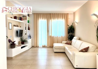 RIF.141 - SOTTOMARINA, 100 mq VISTA MARE.