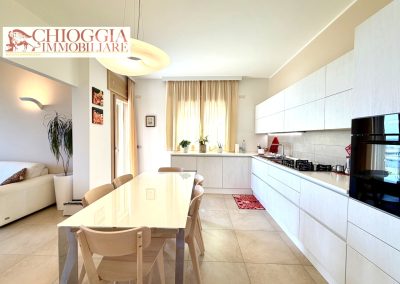RIF.141 - SOTTOMARINA, 100 mq VISTA MARE.