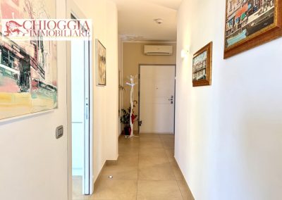 RIF.141 - SOTTOMARINA, 100 mq VISTA MARE.