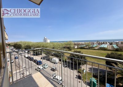 RIF.141 - SOTTOMARINA, 100 mq VISTA MARE.