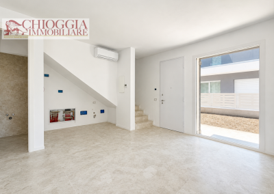 RIF.62B - PRONTA CONSEGNA, VILLA CON GIARDINO.
