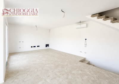 RIF.62B - PRONTA CONSEGNA, VILLA CON GIARDINO.