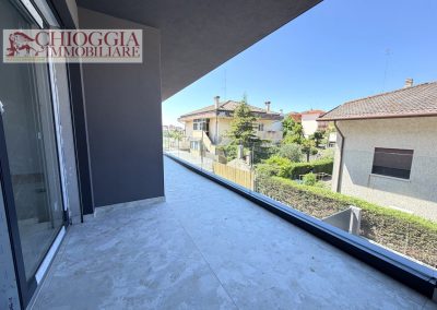 RIF.62B - PRONTA CONSEGNA, VILLA CON GIARDINO.