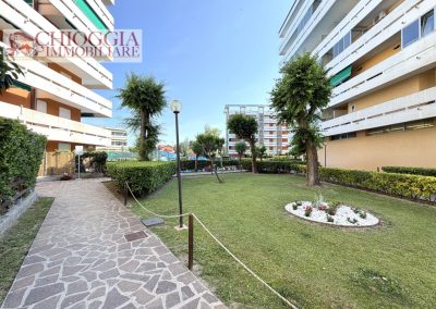 RIF.868 - ISOLAVERDE, APPARTAMENTO CON VISTA SULLE PISCINE.