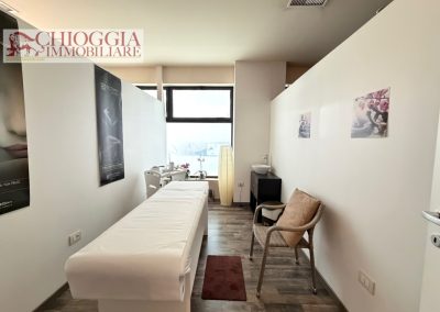 RIF.87 - NEGOZIO LOCATO – OTTIMO INVESTIMENTO A REDDITO.