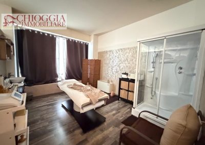 RIF.87 - NEGOZIO LOCATO – OTTIMO INVESTIMENTO A REDDITO.