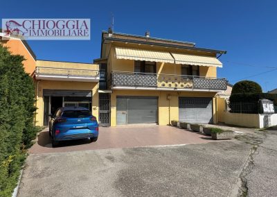 RIF.109 - ABITAZIONE INDIPENDENTE. POSSIBILITA' DI DUE UNITA'.