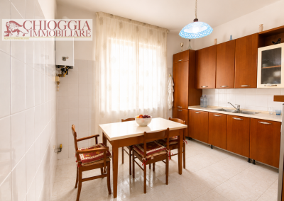 RIF.36 - SOTTOMARINA - 80 mq, DUE CAMERE MATRIMONIALI.