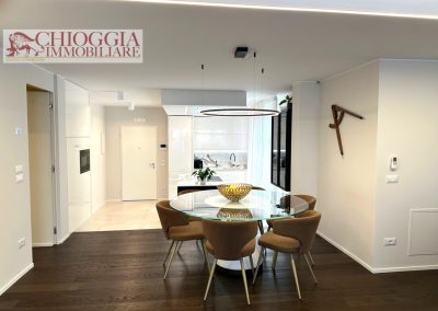 RIF.9 - "CA' DELLA MORA", SPLENDIDO APPARTAMENTO IN CENTRO CON GARAGE.