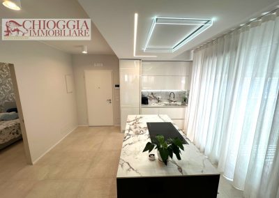 RIF.9 - "CA' DELLA MORA", SPLENDIDO APPARTAMENTO IN CENTRO CON GARAGE.