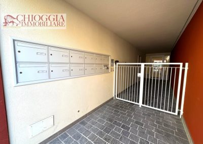 RIF.9 - "CA' DELLA MORA", SPLENDIDO APPARTAMENTO IN CENTRO CON GARAGE.