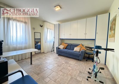 RIF.94 - CASA SINGOLA CON GIARDINO. Euro 260.000.
