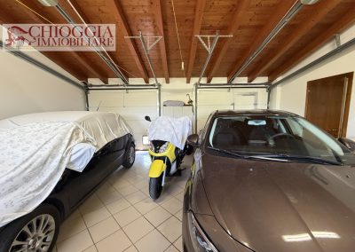 RIF.94 - CASA SINGOLA CON GIARDINO. Euro 260.000.