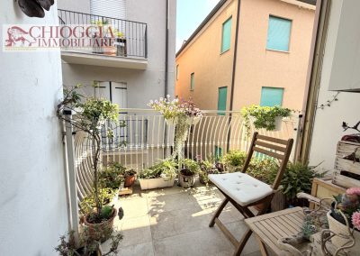 RIF.849 - SOTTOMARINA CENTRO, 130 mq CON INGRESSO INDIPENDENTE.