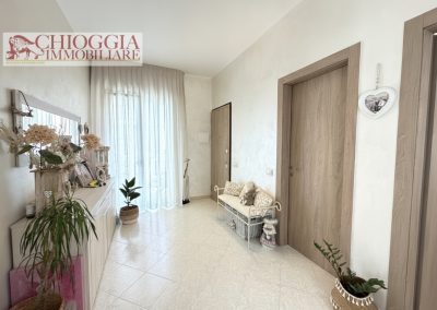 RIF.849 - SOTTOMARINA CENTRO, 130 mq CON INGRESSO INDIPENDENTE.