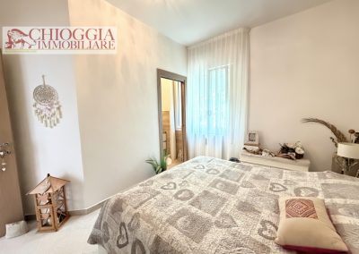 RIF.849 - SOTTOMARINA CENTRO, 130 mq CON INGRESSO INDIPENDENTE.