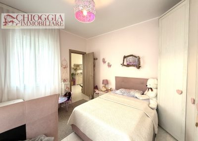 RIF.849 - SOTTOMARINA CENTRO, 130 mq CON INGRESSO INDIPENDENTE.