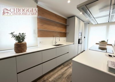 RIF.92 - SOTTOMARINA, 95 mq RISTRUTTURATO. Euro 295.000.