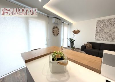 RIF.92 - SOTTOMARINA, 95 mq RISTRUTTURATO. Euro 295.000.