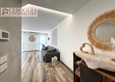 RIF.92 - SOTTOMARINA, 95 mq RISTRUTTURATO. Euro 295.000.