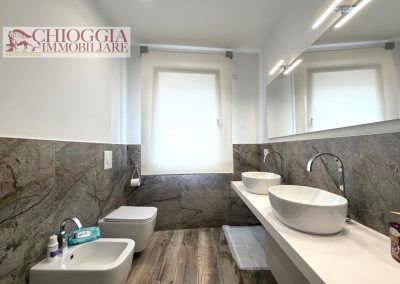 RIF.92 - SOTTOMARINA, 95 mq RISTRUTTURATO. Euro 295.000.