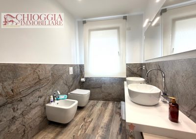 RIF.92 - SOTTOMARINA, 95 mq RISTRUTTURATO. Euro 295.000.