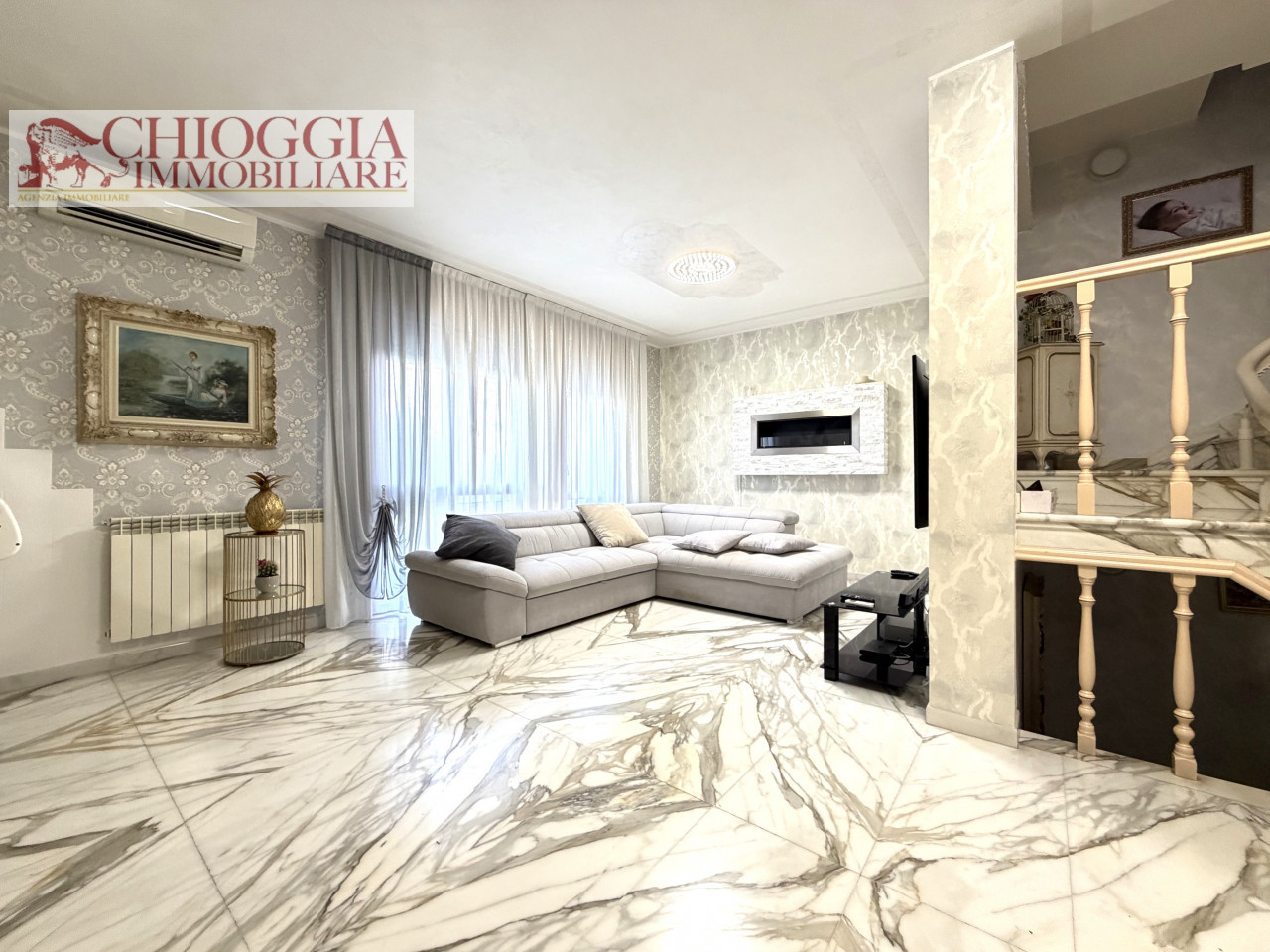 RIF.95 – SOTTOMARINA, VILLA A SCHIERA DI TESTA.
