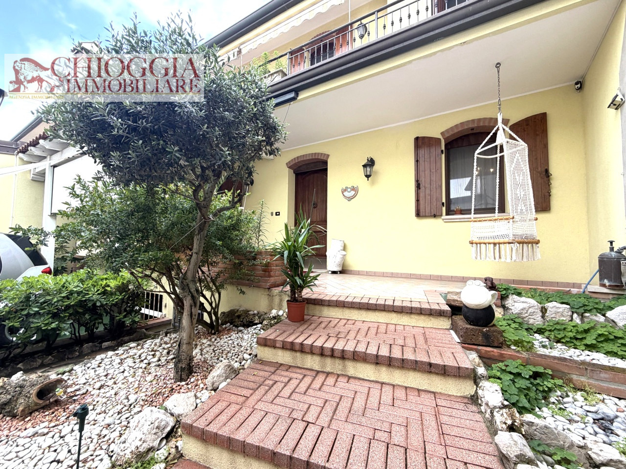 RIF.155 – SOTTOMARINA, CASA SINGOLA. Euro 318.000.