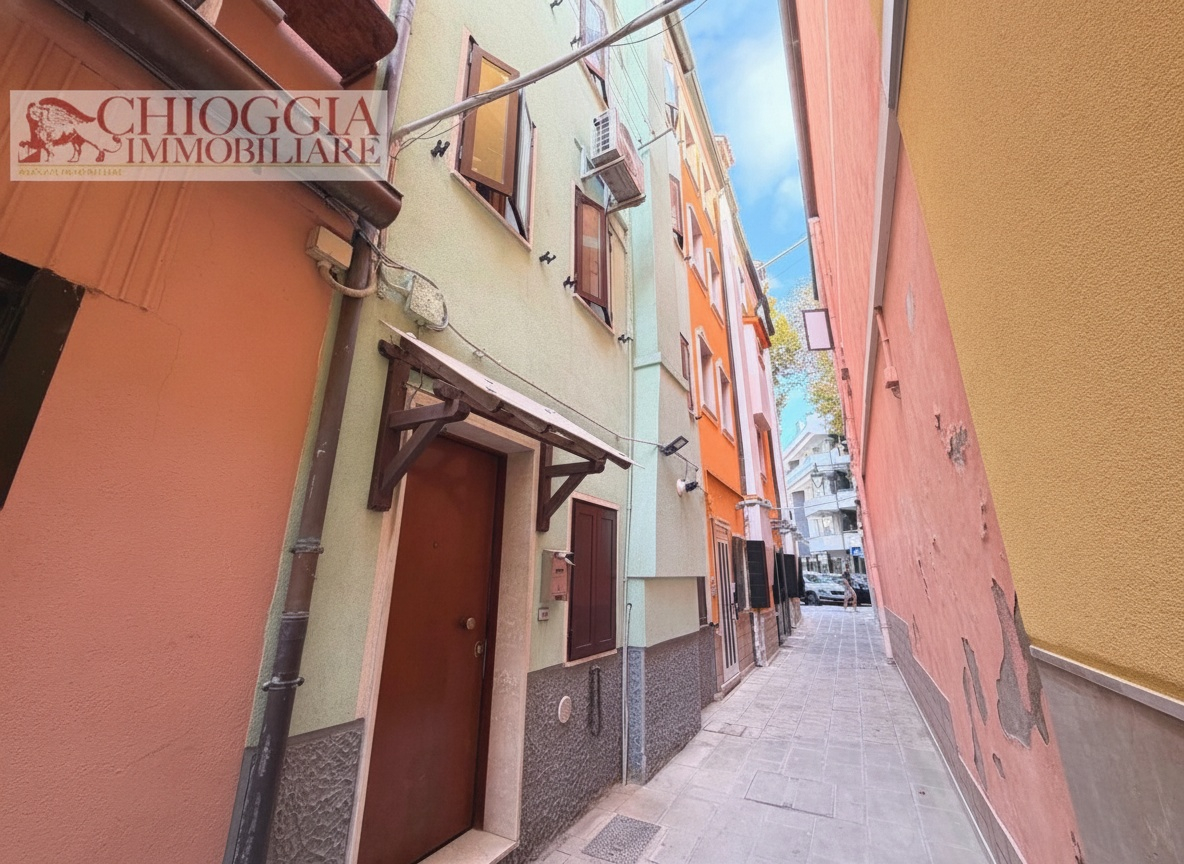 RIF.177 – SOTTOMARINA CENTRO, CASA INDIPENDENTE. Euro 198.000.