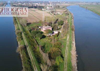 RIF.52 - VILLA VENETA CON GRANDE PARCO E ACCESSO AI CANALI