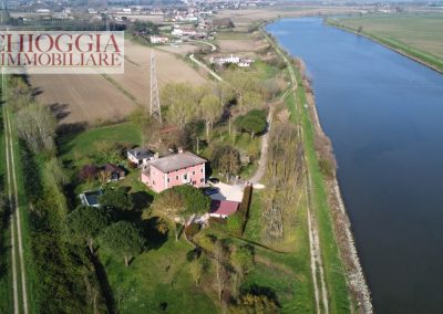 RIF.52 - VILLA VENETA CON GRANDE PARCO E ACCESSO AI CANALI