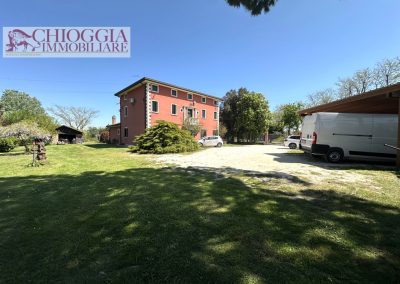RIF.52 - VILLA VENETA CON GRANDE PARCO E ACCESSO AI CANALI