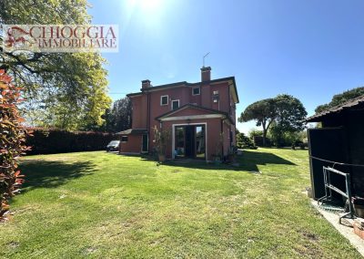 RIF.52 - VILLA VENETA CON GRANDE PARCO E ACCESSO AI CANALI