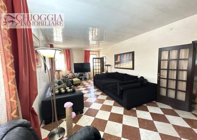 RIF.52 - VILLA VENETA CON GRANDE PARCO E ACCESSO AI CANALI