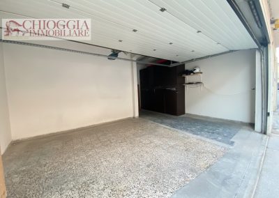 RIF.958 - SOTTOMARINA, CASA CON CORTILE, TERRAZZO E GARAGE